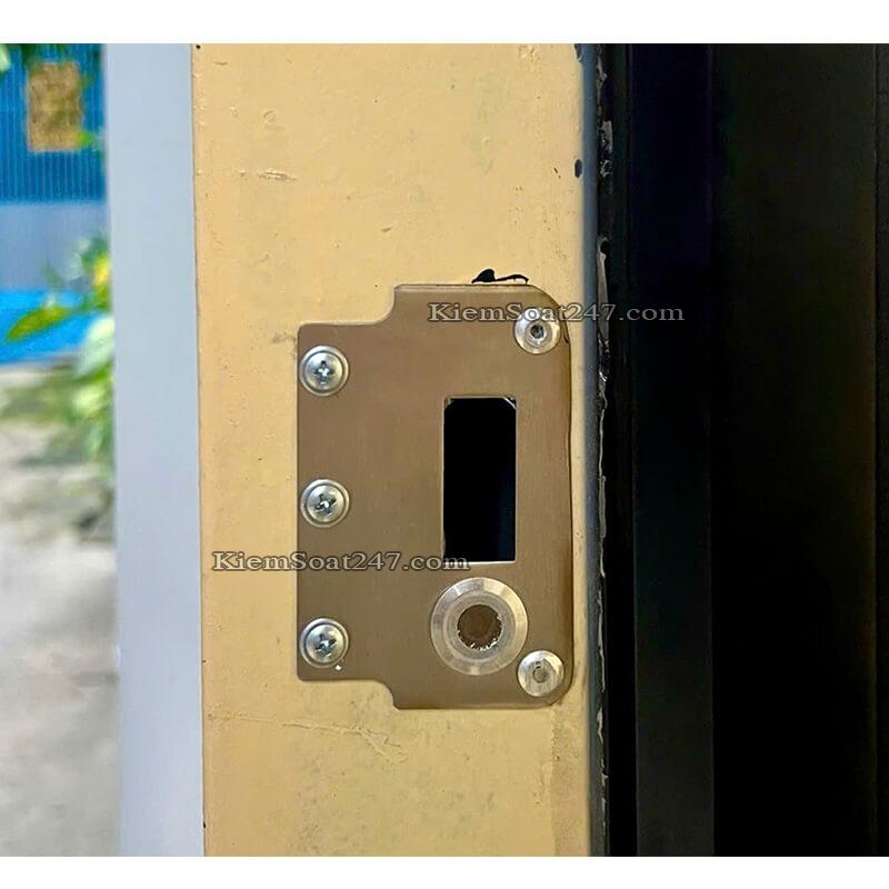 Khoa Pin SCT EL2 TTLock Osono 10