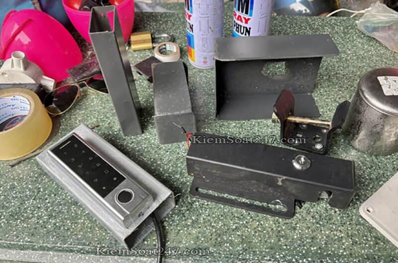 Khoa dien cua cong 4 canh sct elg access control hf3 (6)