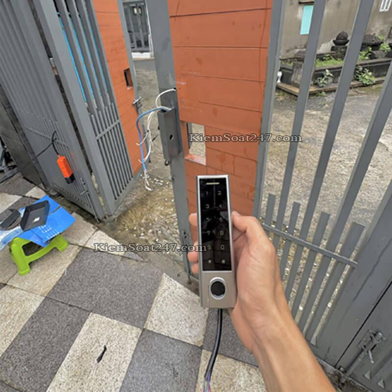 Khoa dien cua cong 4 canh sct elg access control hf3 (9)