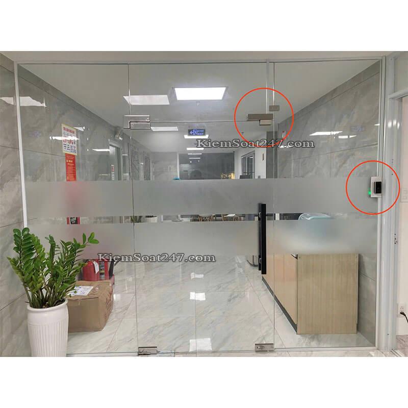 F18 Fr1200 Khoa Chot Exit Cua Kinh khung kinh 6