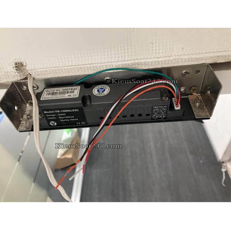 F18 Fr1200 KhoaChot Yli Emergency CuaGo KhungGo 7